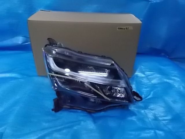 タンク M900A 前期 LED 右 ヘッドライト №ZTA41031拍卖