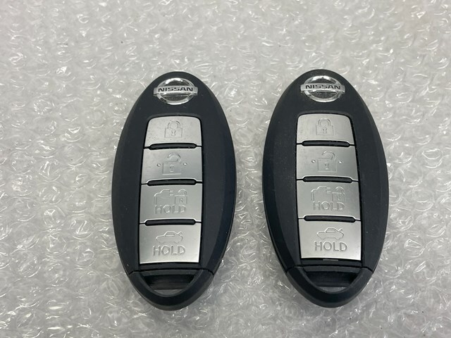 希少 日産 インテリジェントキー 4ボタン 2個 トランク ボタン 充電マーク 検 キーレス 日産 北米 USDM 輸出 逆輸入 INFINITI拍卖