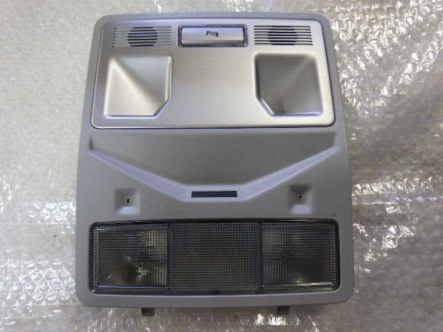 ★ジャガー XF 2.0 プレミアム ラグジュアリー J05PC★ルームランプ 純正 中古 166001720-02 CX23-MBBV-BB拍卖