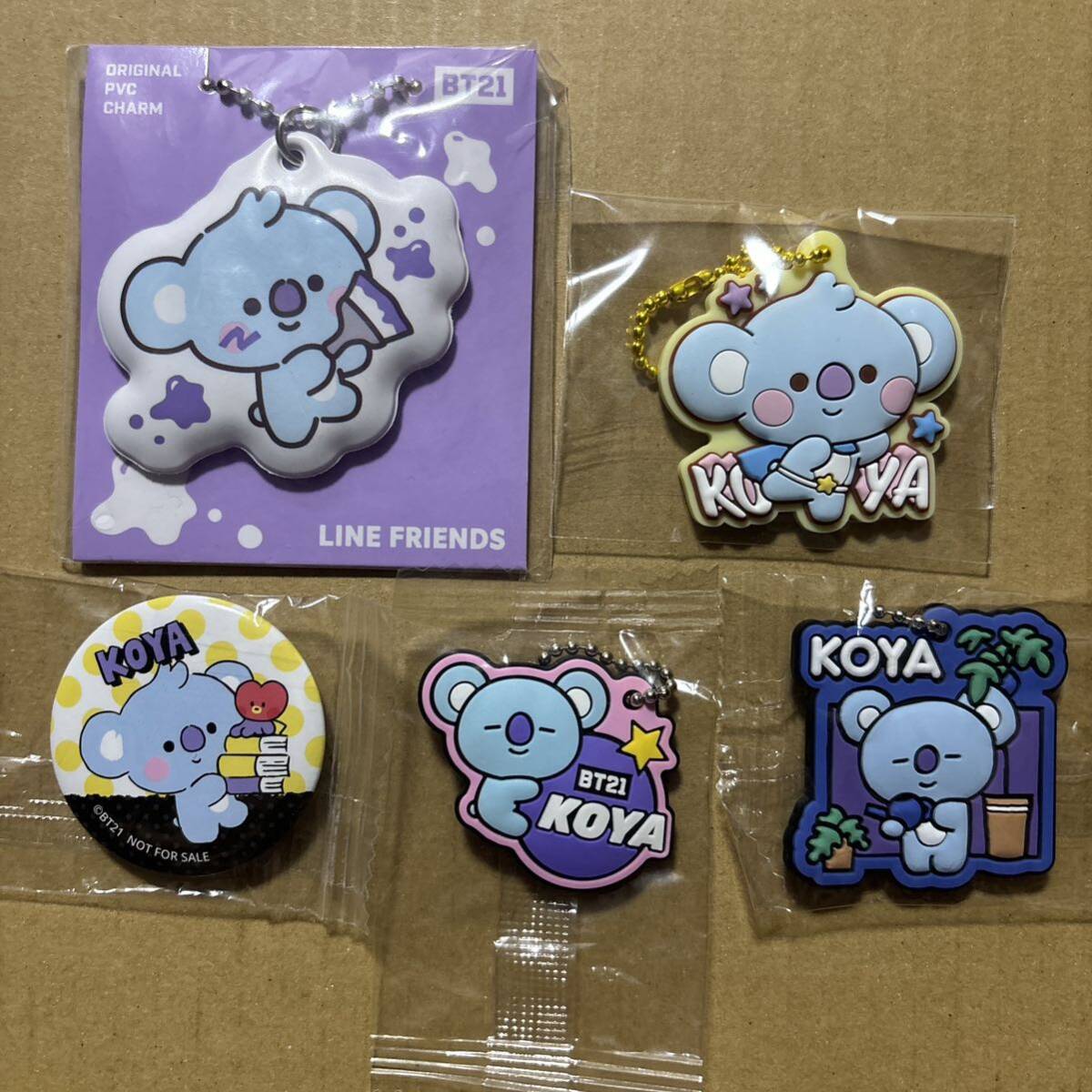 BT21 KOYA ラバマスグミ2 ファミマ限定 PVCチャーム ビッくらポン 缶バッジ ラバーマスコット 2種 BTS キム ナムジュン RM拍卖