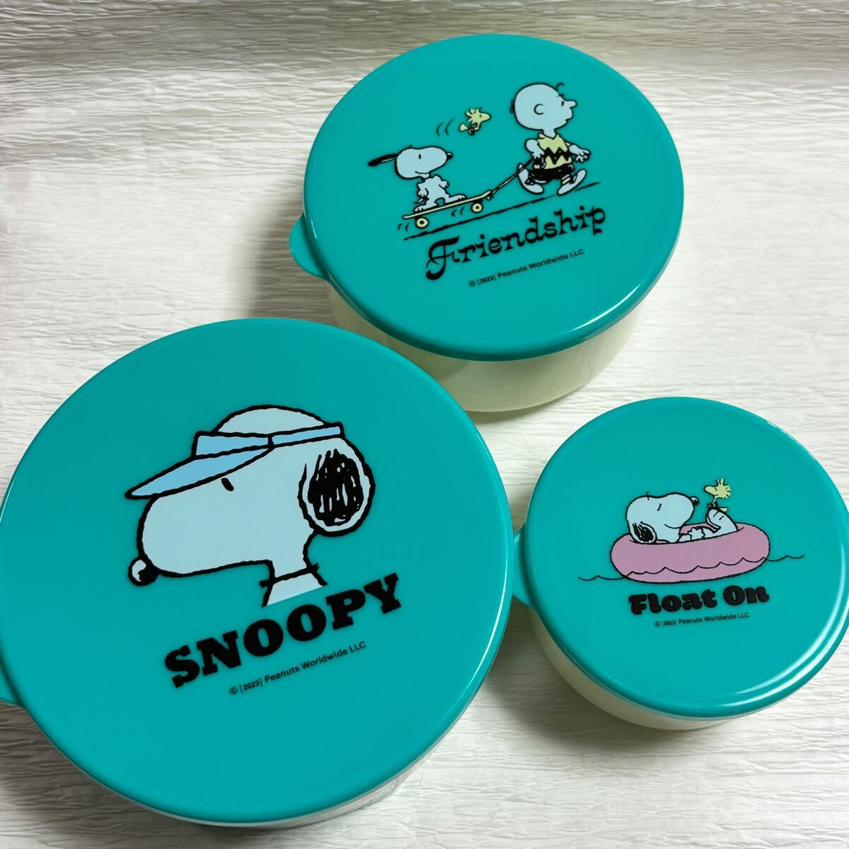 未使用 海外限定 スヌーピー SNOOPY 1つに収納可能 フードコンテナー 3個セット プラスチック容器 チャーリーブラウン ピーナッツ 弁当箱拍卖
