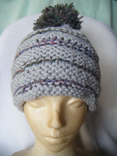 冬*手編み男女兼用キャップ*ライトグレーに、アクセント色のライン *ボンボン付き 74拍卖