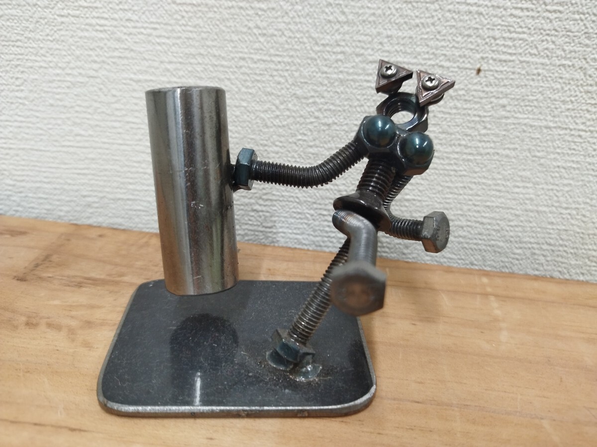 作家【卓上カードペンスタンド 】ハンドメイド 金属オブジェ ボルト ナット 工作機械 卓上 テーブル 世界でひとつ ペン立て 女の子拍卖