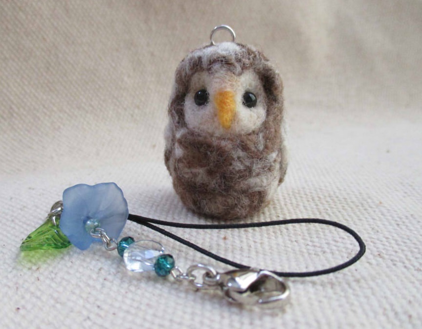 ハンドメイド 羊毛フェルト フクロウ ストラップ 梟 ぬいぐるみ ミニチュア フィギュア 鳥 ブライス ドール用 ペット 動物 リーメント 置物拍卖