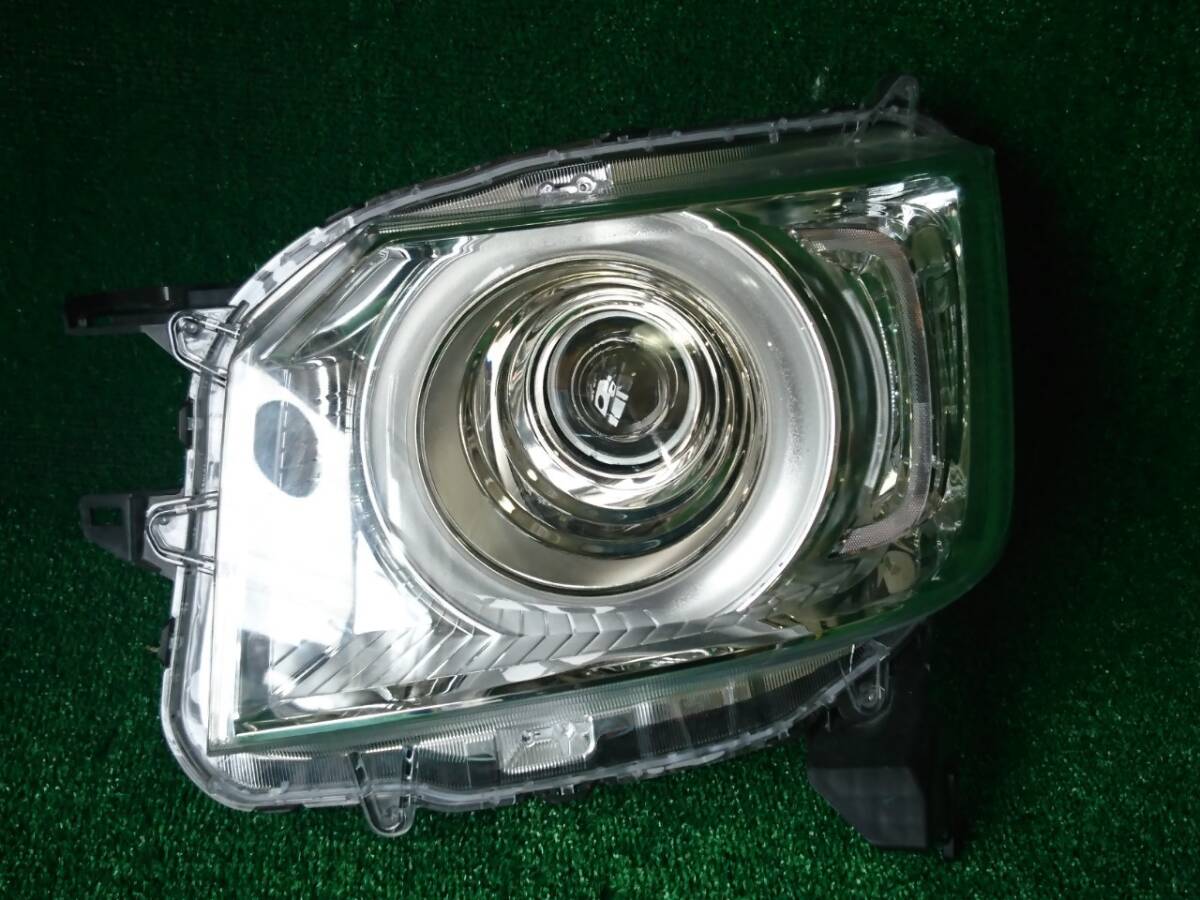 JF3 NBOX 左ヘッドライト スタンレー W3105(43873)拍卖