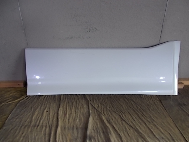 ZRR80 ヴォクシー 右フロントドアロアパネル パール(157929)拍卖