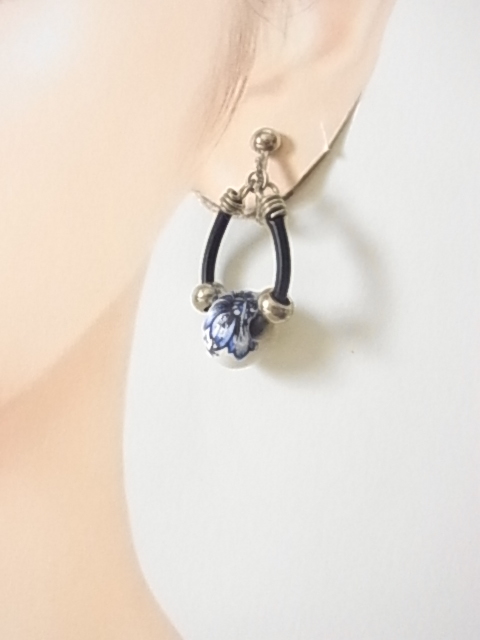 和モダン調 白×青×黒 和装にも素敵なデザイン 耳元で揺れる品あるイヤリング♪拍卖