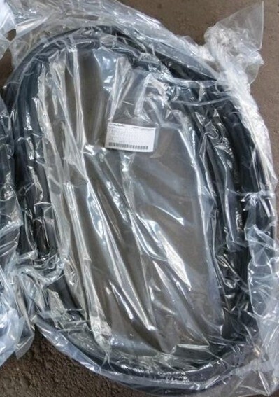 新品 純正品 SUBARU スバル キャブドア ウェザーストリップ 左右共通 サンバー T12 T22 .拍卖