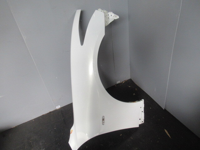 ★11R6 64115 CKV36 スカイライン 純正右フェンダー 運転席側 2ドア車 284B71BN0A拍卖