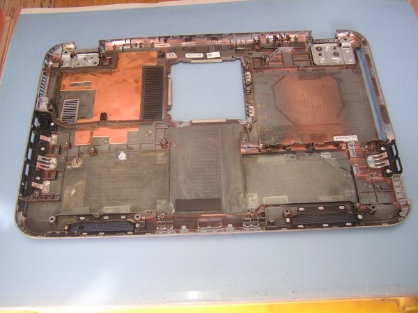 DELL inspiron 15z-5523 等用 下部ケースのみ拍卖