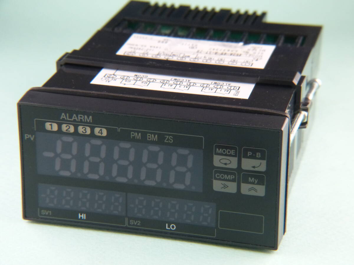 鶴賀電機 メーターリレー 452A-49-5T 入力5V他 中古B拍卖