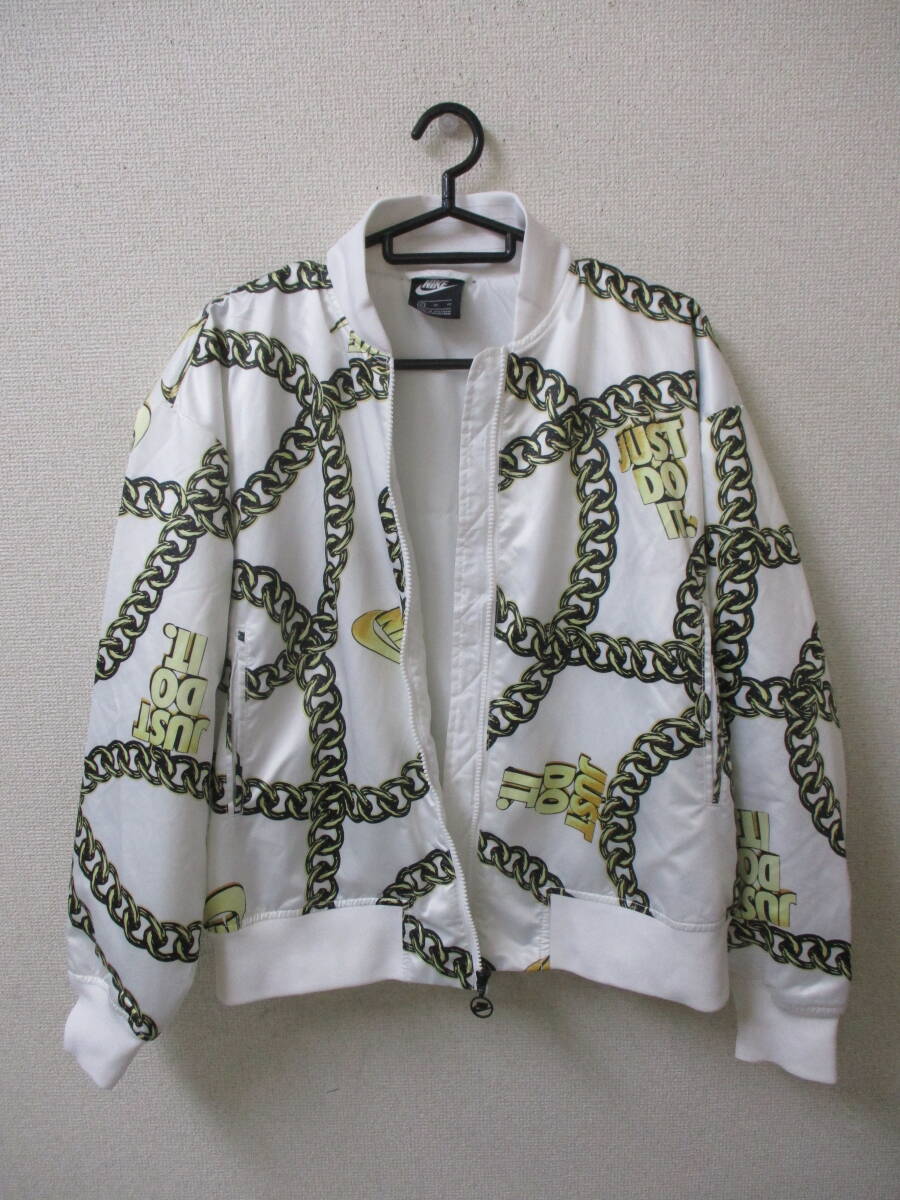 NIKE ナイキ レディース MA-1タイプ ジャンパー XL ホワイト チェーン柄・ロゴプリント拍卖