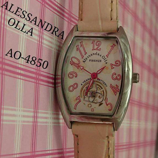 ALESSANDRA OLLA アレサンドラオーラ レディース ウォッチ ピンク ベルト ケース付き 中古品 W022拍卖