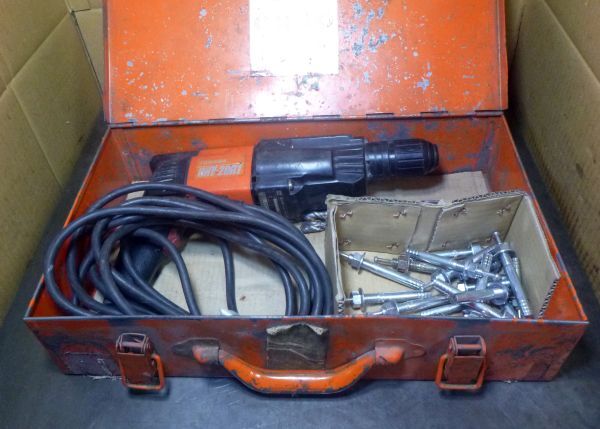 K824 ロータリーハンマードリル 東芝 RHV20R1 ドリル刃付き 中古拍卖