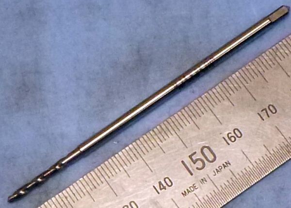 EP310 タップ M2.5×0.4 スパイラル ロングシャンク 置古し未使用品!拍卖