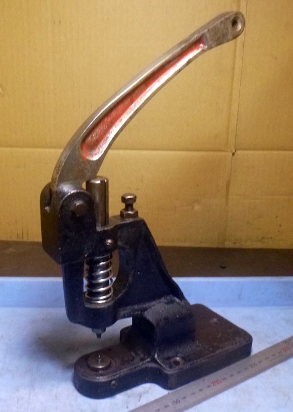 K837 ハンドプレス ハトメ ホック リベット打ち オマケ付き 中古拍卖