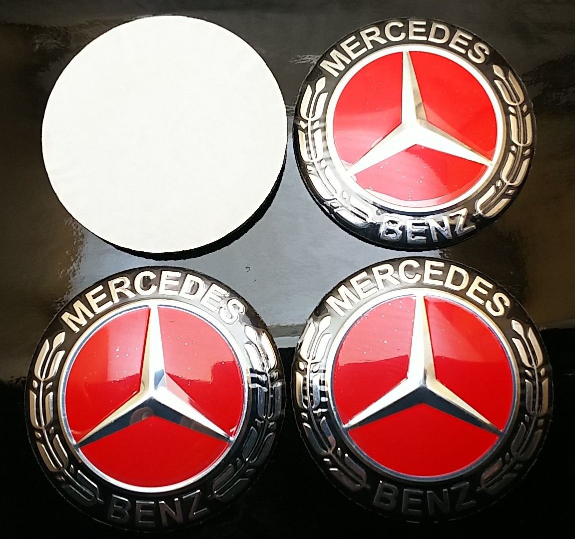 メルセデスベンツ 56mm 赤黒 4こ ステッカー ホイールキャップ A B C E G S CLA CLS GLA GLC GLE SL V拍卖