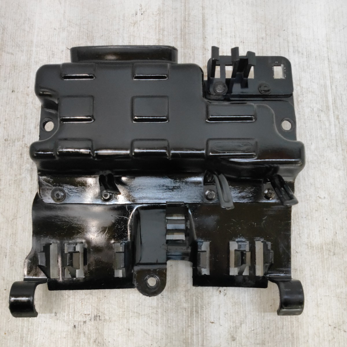 【0612-2】ホンダ CBR400F リゾナンスチャンバー 配線プレート 爪欠けあり エンデュランス 80拍卖