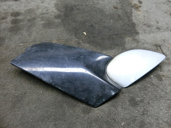 スズキ バンディット 250 GJ74A 純正 サイド カバー カウル 右拍卖