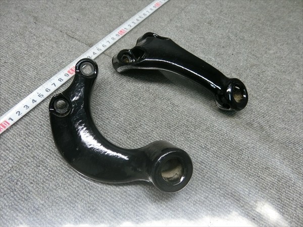 ハーレーダビッドソン スポーツスター XL1200C 純正 メイン ステップ ホルダー ブラケット 左右拍卖