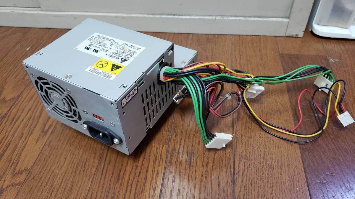 【PC周辺機器】 DELTA DPS-85LB PC用電源 85W MAX. 本体のみ 取り外し品にて動作未確認。 ジャンクにて拍卖