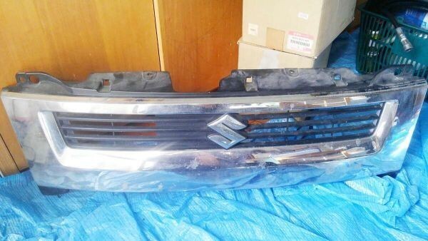 【自動車部品】 MH21 ワゴンR ラジエター グリル メッキ ジャンク 72111-58J21拍卖