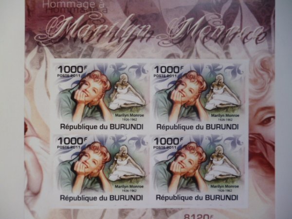 特価!(画像4枚) ブルンジ切手『マリリンモンロー』田形 無目打 4シートセットB 2011拍卖