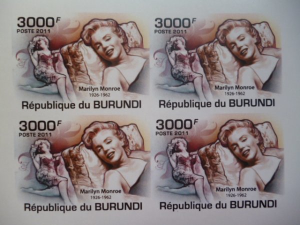 特価!(画像4枚) ブルンジ切手『マリリンモンロー』田形 無目打 4シートセットA 2011拍卖