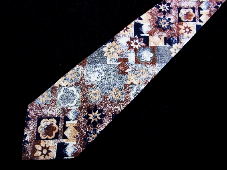 ♪RA1764♪美品ルチアーノソプラーニ【花タイル・植物】ネクタイ♪拍卖