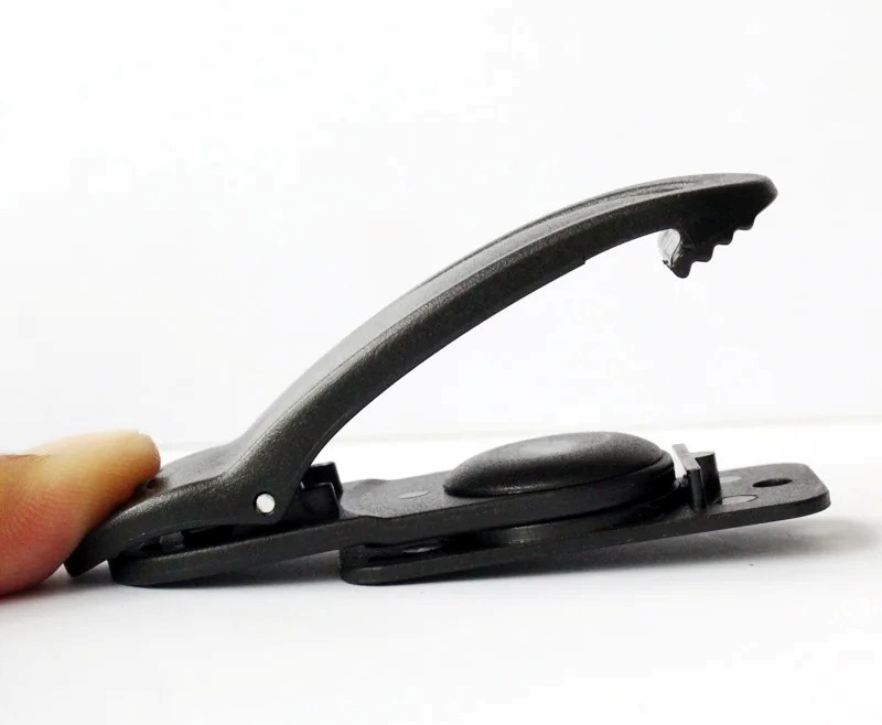 新品未使用 ブラック ラチェットクリップ ベルトクリップ 金具 タクティカルクリップ ホルスタークリップ DIY用 レザークラフト 01拍卖