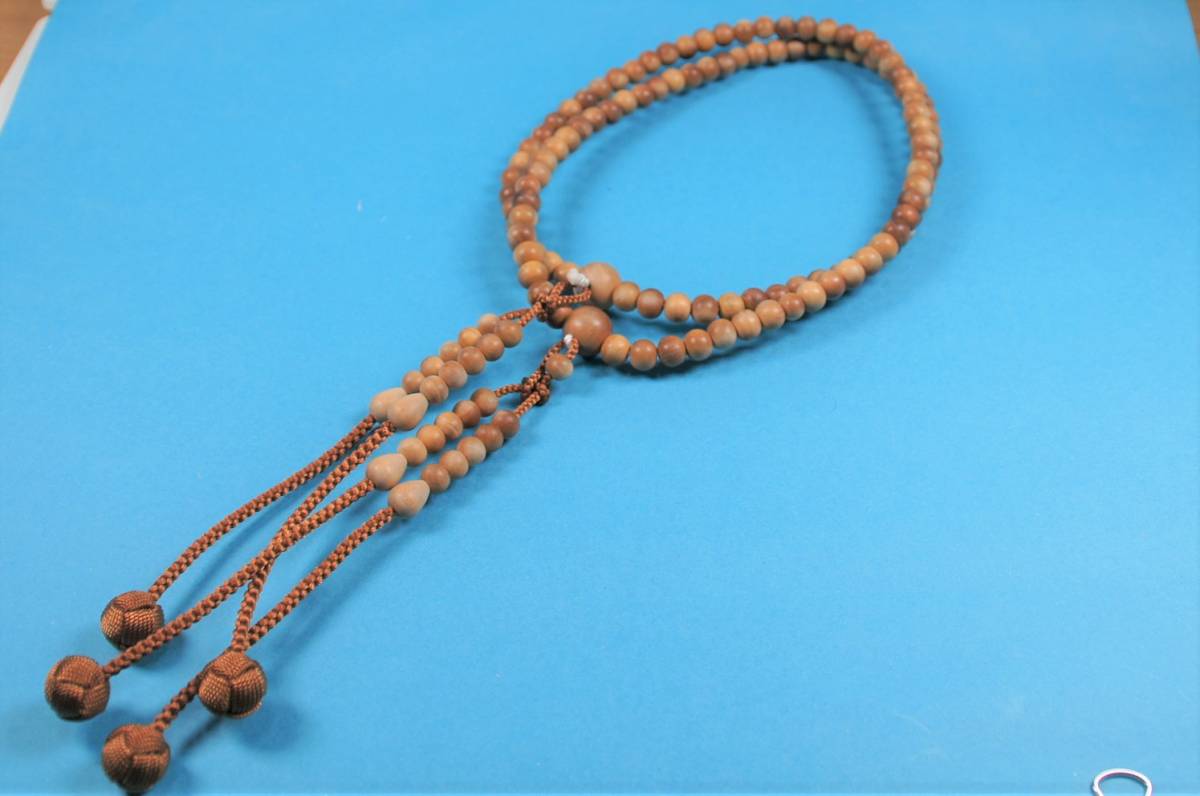 送料無料 桐箱入 男性用数珠 白檀 尺二 真言宗 共仕立て 利休梵天 インドネシア産 京念珠 数珠 サンダルウッド拍卖