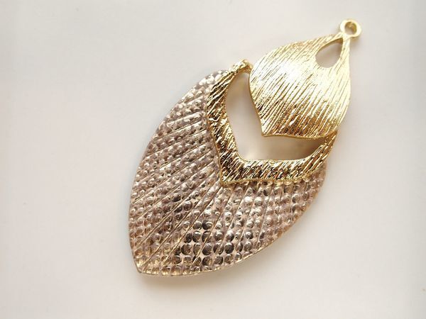 即決 エスニックレザーチャーム☆手芸 ハンドメイド 資材拍卖