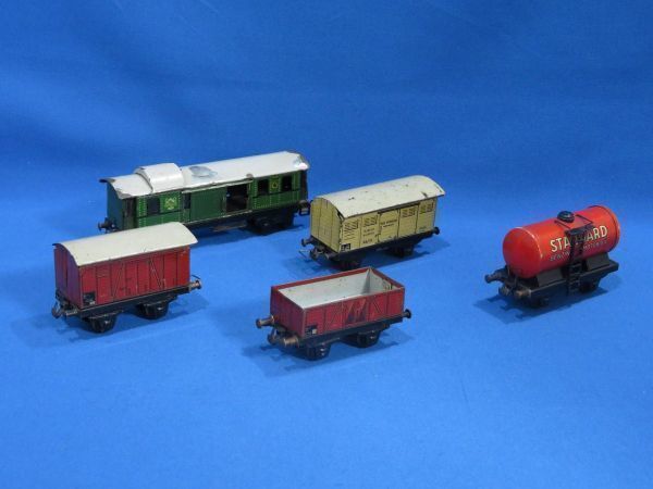 ●Trix トリックス ブリキ タンク 無蓋 有蓋 貨車 荷物車 セット 貨物列車 HOゲージ 鉄道模型 ジオラマ 海外 輸入 4拍卖