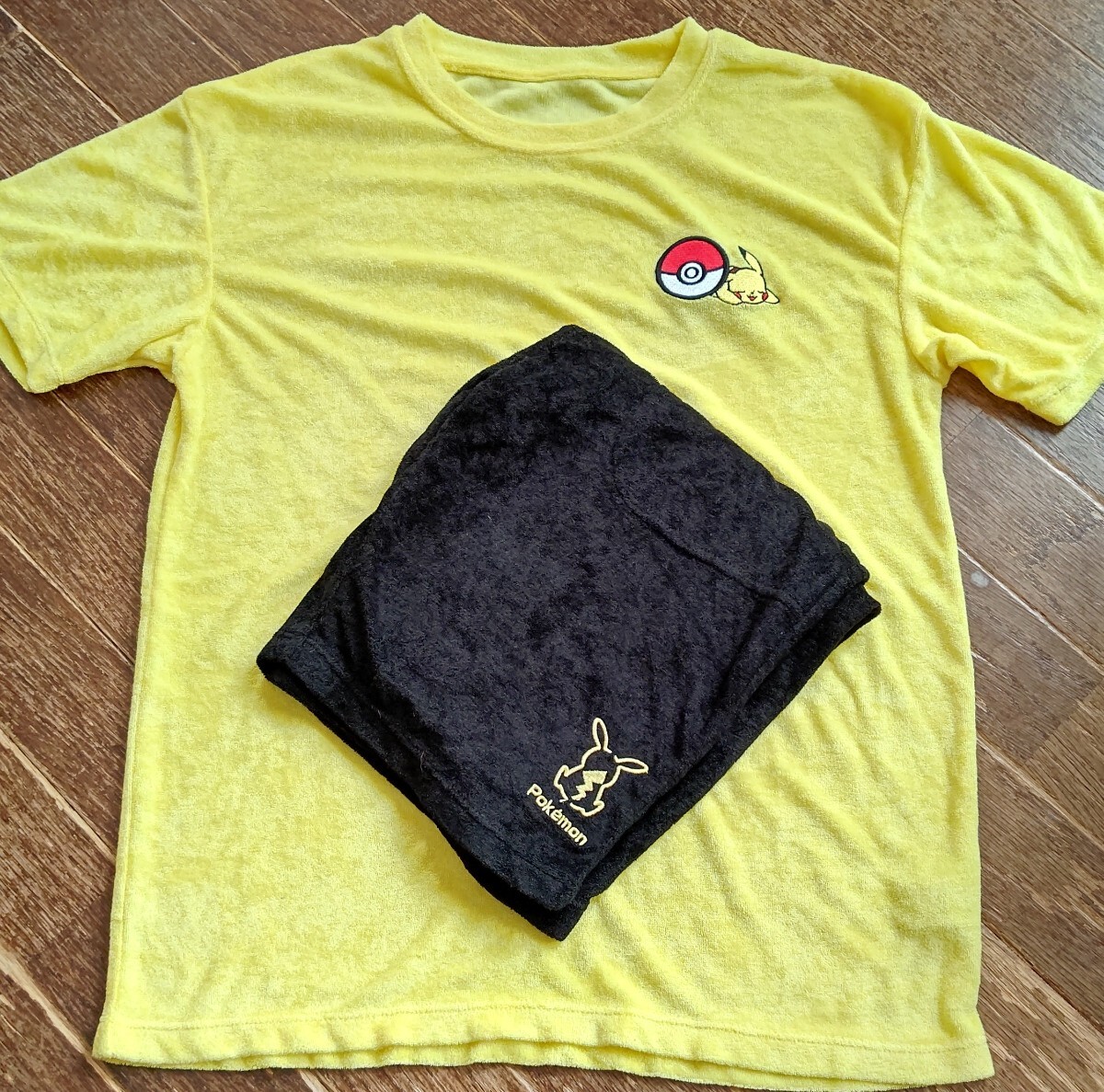 【数回着用】G'U★メンズポケモン上下セット拍卖