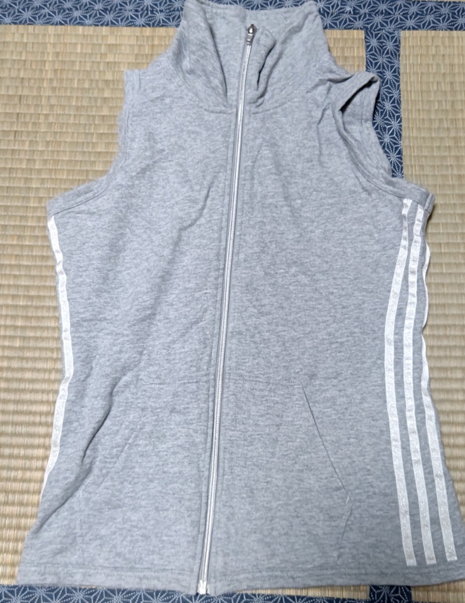 【一度着用】adidas★ジッパー付きノースリーブシャツ拍卖