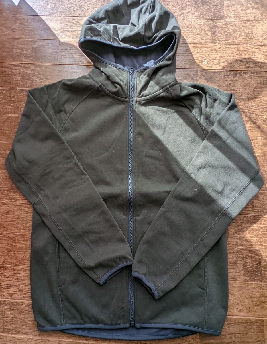 【一度着用】ユニクロ★裏起毛ジャケット拍卖