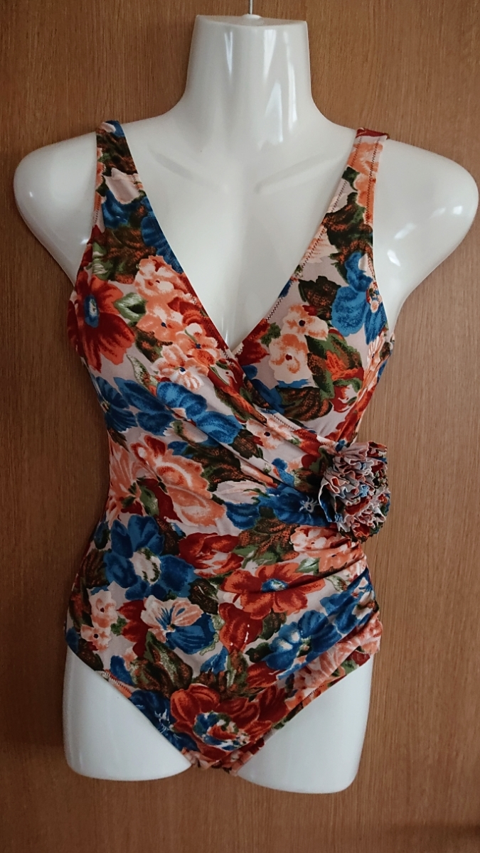 ☆IKUKO☆コサージュ付き花柄のワンピース水着☆カシュクール☆M☆日本製☆(株)イクコ☆拍卖