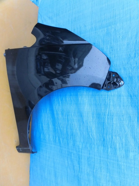 AG223 ダイハツ ムーヴ LA100S フェンダー 右 黒拍卖