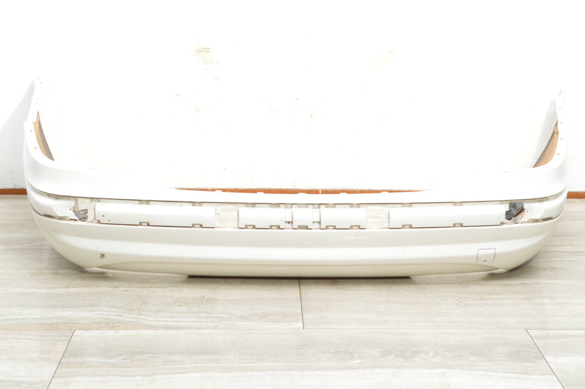 《良好品》メルセデスAMG S65 純正 リアバンパー ホワイト系 補修ベース リペアベース 品番:A220 885 07 25 即納可能 現状渡し拍卖