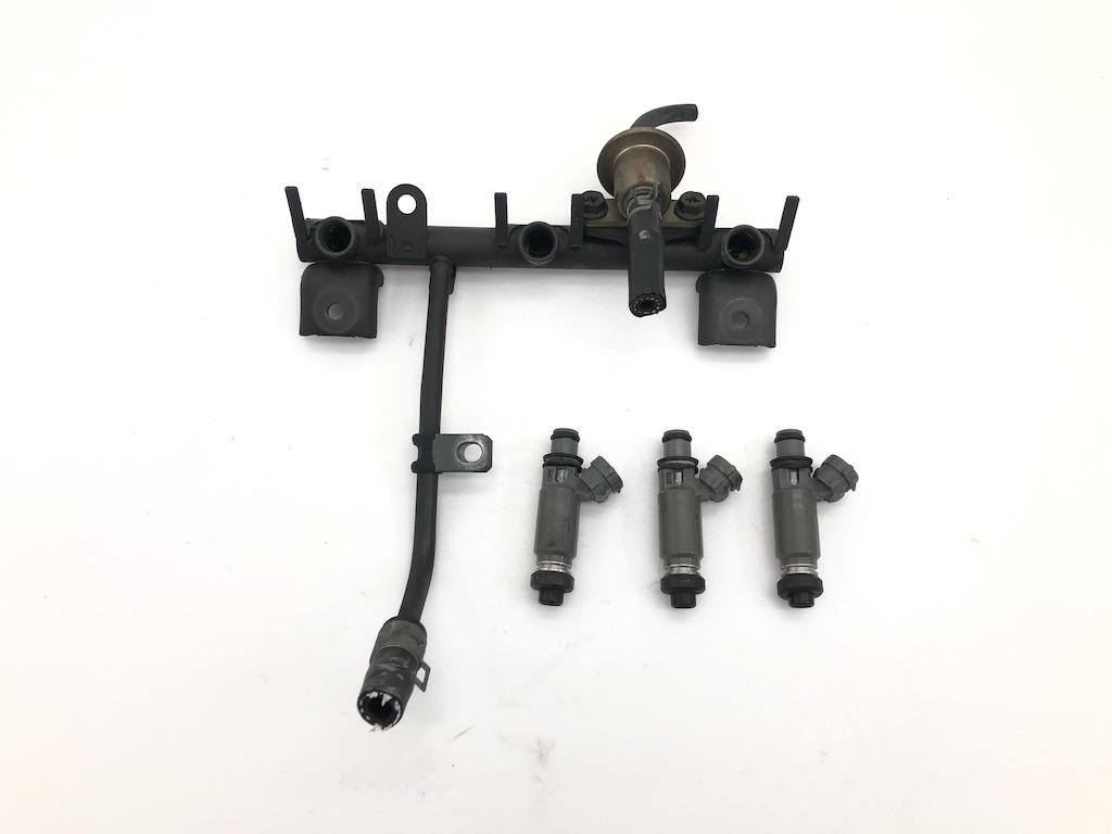 _b159358 スズキ エブリイワゴン ジョイポップターボPZ DA62W インジェクター デリバリーパイプ付き 4穴 K6A DA62V DA52V DB52V DA52W拍卖