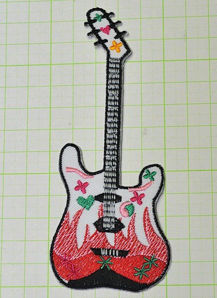 アイロンワッペン・パッチ サイケな白のエレキギター2 zq拍卖