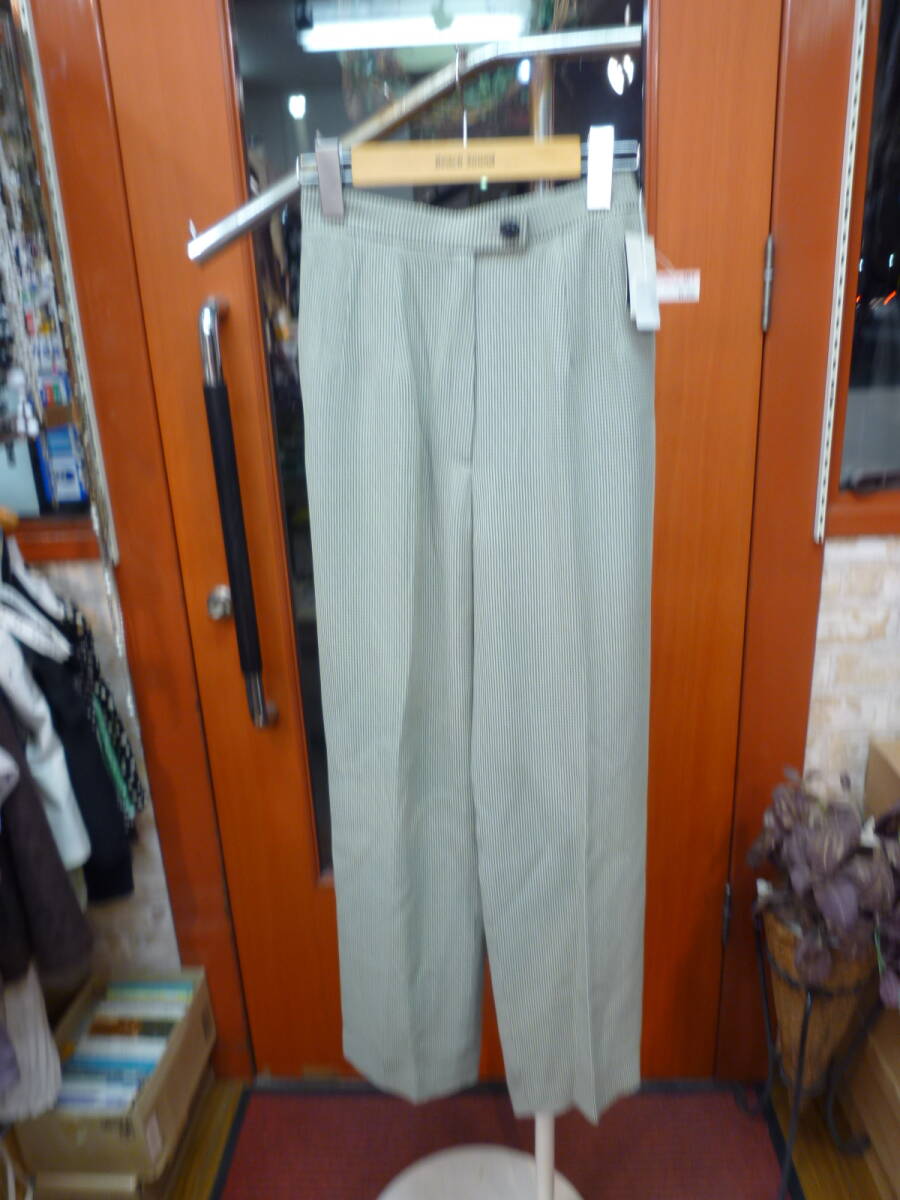 【1023-5】新品 コレット シンプルパンツ サイズ64拍卖