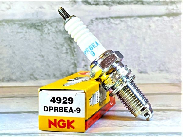 NGK DPR8EA-9 (4929) 新品 送料込 ヤマハ XV1900Aミッドナイトスター ('07~) 適合拍卖