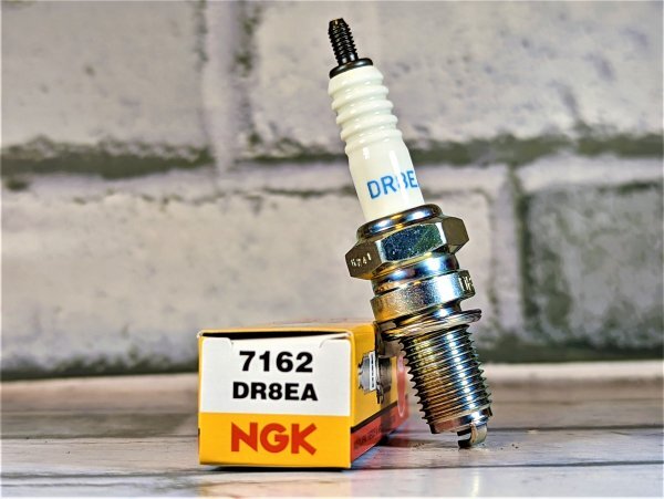 NGK DR8EA (7162) 新品 送料込 スズキ DR-Z125/L (’04~) 適合拍卖