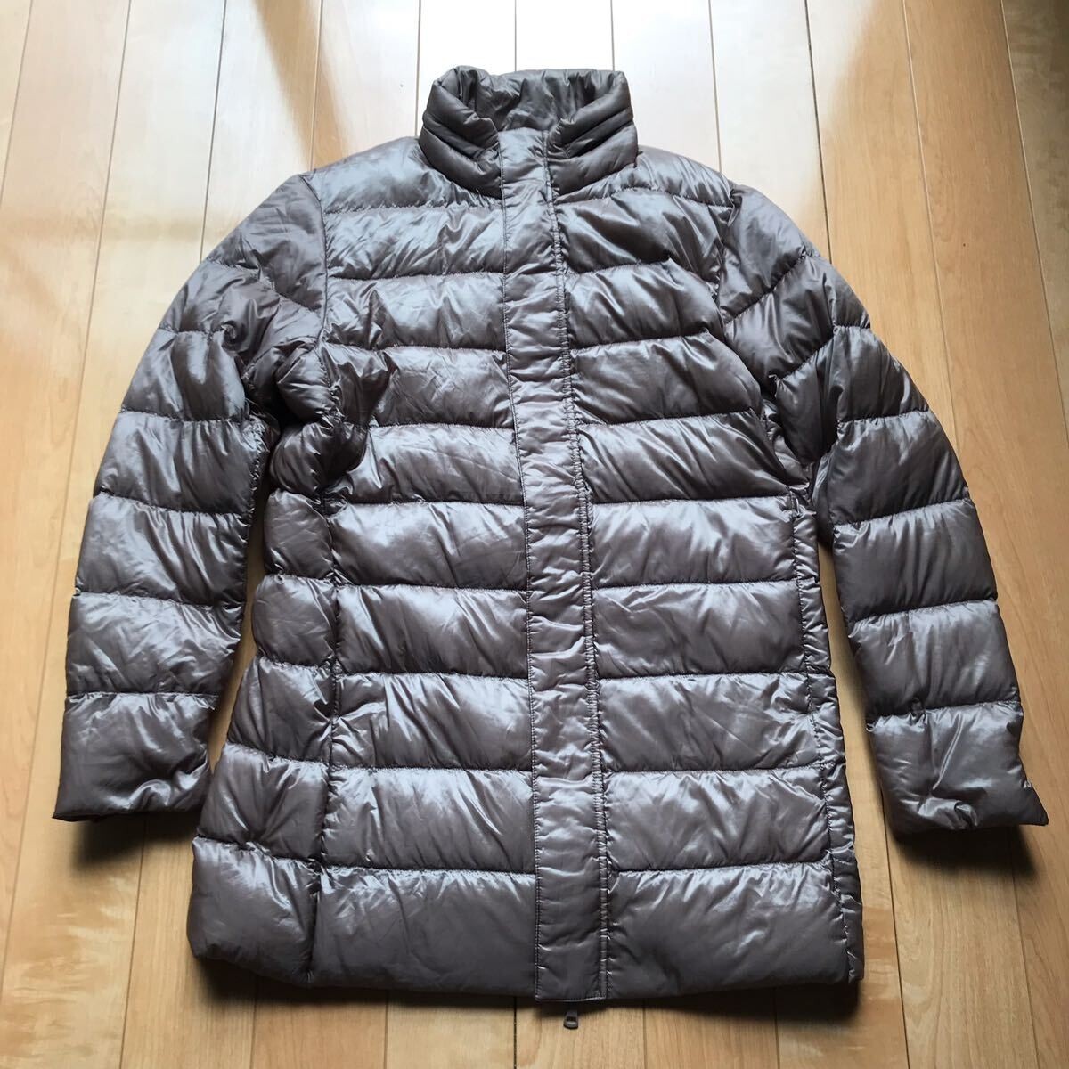 ユニクロ ウルトラライトダウンハーフコート 170-1-13 メンズ M ベージュ拍卖