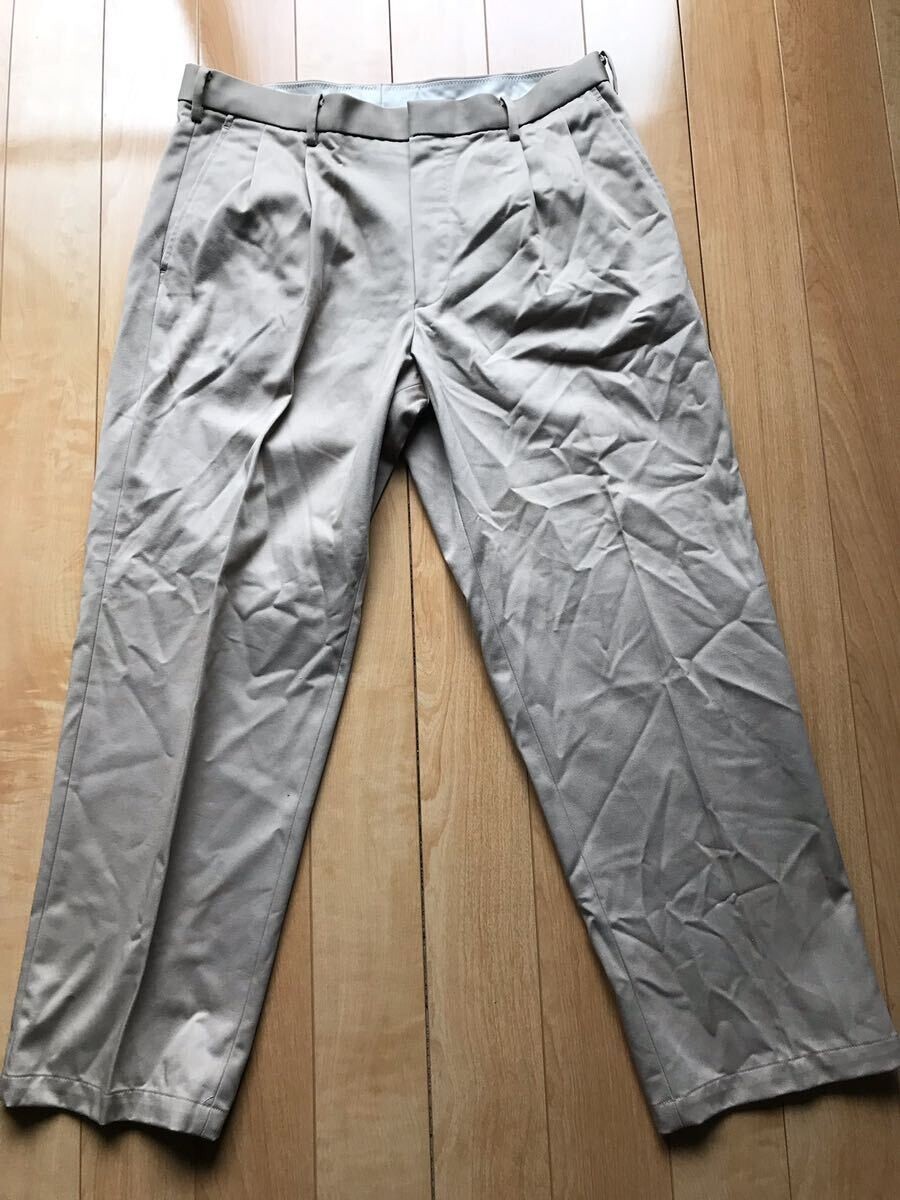 ユニクロ ワイドフィットストレートパンツ 定価2990円+税 075-1-302 メンズ ウエスト91cm ベージュ拍卖