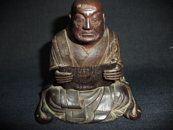 【睦】古い 弘法大師坐像 空海 木彫り 天然木 仏具 仏教美術■拍卖
