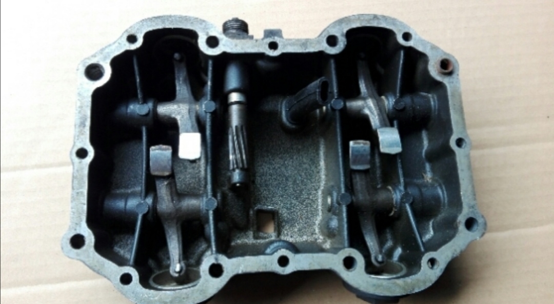 Z400B Z400T Z400LTD ヘツトカバー ロッカアーム拍卖