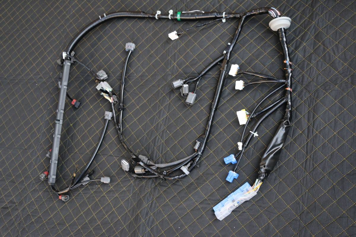 Stay at home ニスモ ヘリテージ エンジンメインハーネス NISMO Engine Main Harness GT-R BNR32 GT-R 1989/08~ B4011-RHR20(B4011-05U01)拍卖