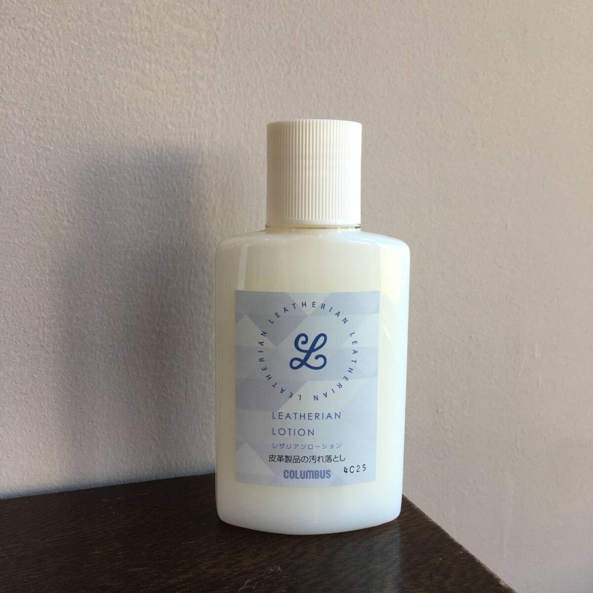 ● 送料¥180 ● レザリアン ローション 100ml LEATHERIAN COLUMBUS コロンブス 汚れ落とし 革用 (新品)(未開封)(正規品)拍卖